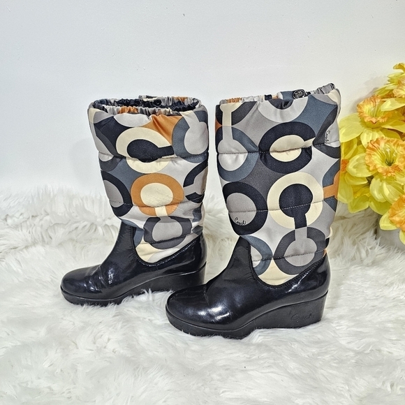 Coach - monogram boots size 7.5 black - Picture 4 of 14
